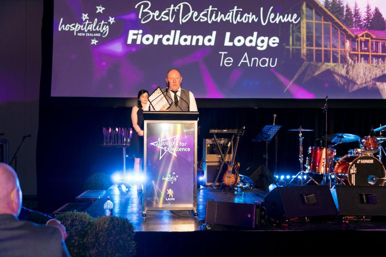 Fiordland Lodge Te Anau Bagian luar foto