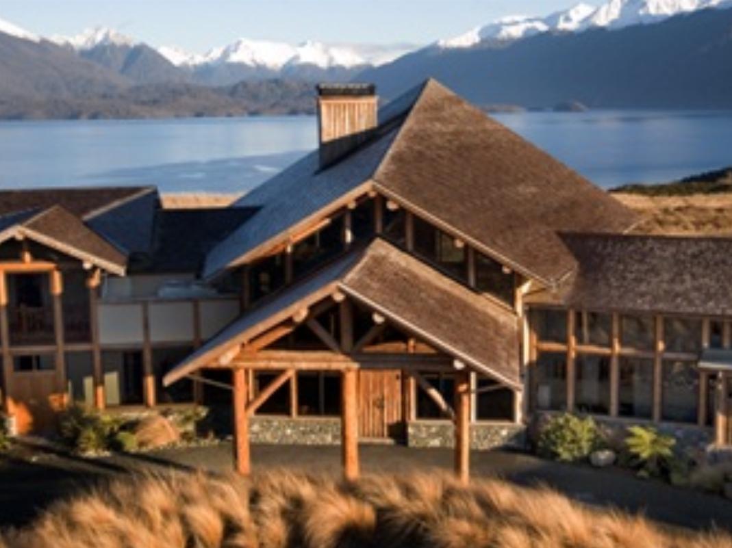 Fiordland Lodge Te Anau Bagian luar foto