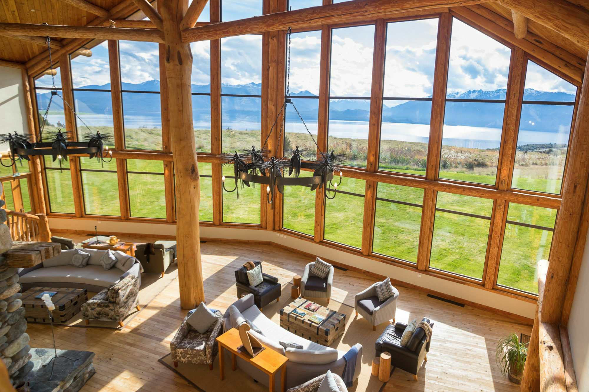 Fiordland Lodge Te Anau Bagian luar foto